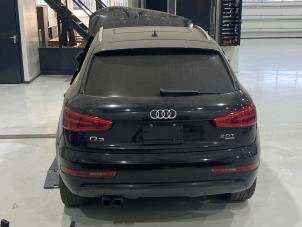 Audi Q3 2.0 16V TFSI 200 Quattro Samochód złomowany (2014, Czarny)