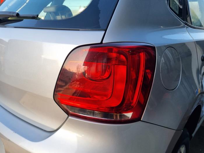 Volkswagen Polo V 1.2 TDI 12V BlueMotion Schrottauto (2011, Silbergrau)