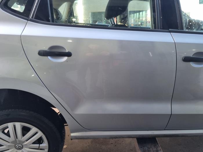Volkswagen Polo V 1.2 TDI 12V BlueMotion Schrottauto (2011, Silbergrau)