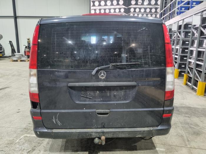 Mercedes Vito 2.2 109 CDI 16V Épave (2004, Noir)
