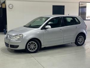 Volkswagen Polo IV 1.4 TDI 80 Épave (2008, Gris)