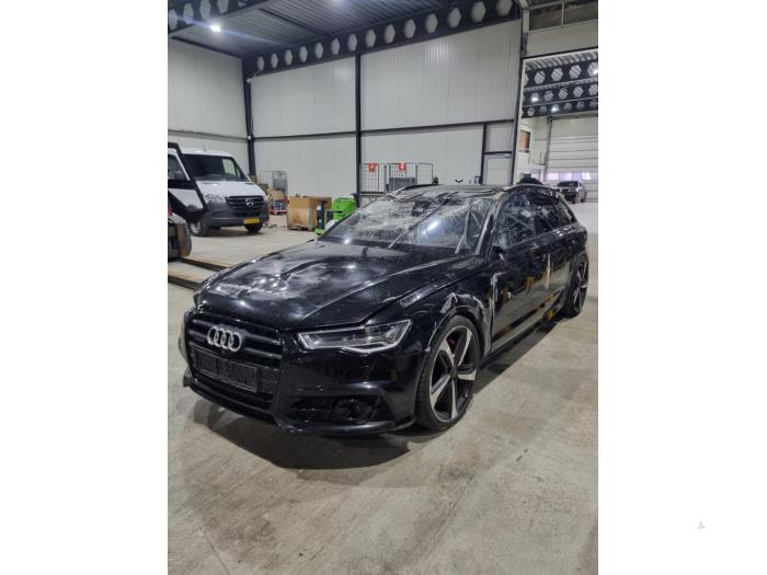Audi A6 Avant 3.0 TDI V6 24V biturbo Quattro Épave (2017, Noir)