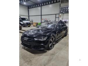 Audi A6 Avant 3.0 TDI V6 24V biturbo Quattro Épave (2017, Noir)