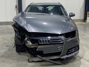 Audi A4 Avant 2.0 TDI Ultra 16V Épave (2016, Gris)