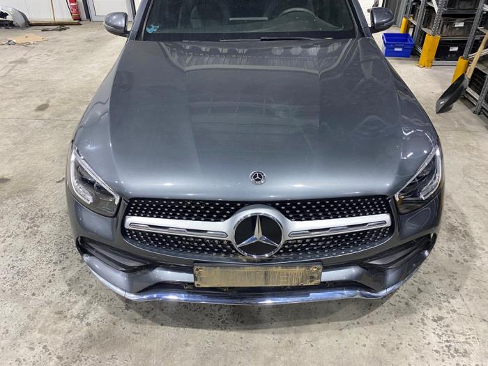 Mercedes GLC 2.0 C-220d 16V 4-Matic Skrotfordon (2020, SELENIETGRIJS)