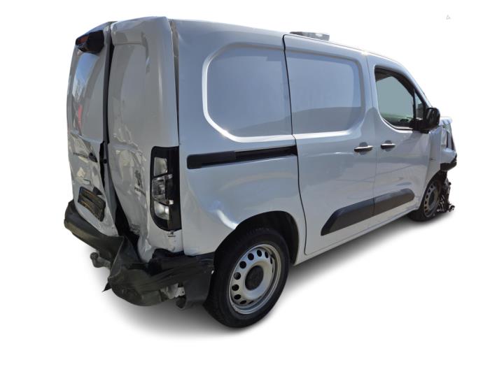 Peugeot Partner 1.5 BlueHDi 100 Vehículo de desguace (2024, Blanco)