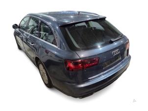 Audi A6 Avant 2.0 TDI 16V Épave (2015, Bleu)