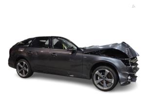 Audi A4 Avant 2.0 TDI 16V Épave (2019, Gris)