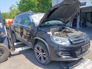 Volkswagen Tiguan 2.0 TDI 16V 4Motion  (Salvage)
