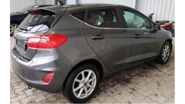 Ford Fiesta 7 1.1 Ti-VCT 12V 75 Vehículo de desguace (2021, Gris)