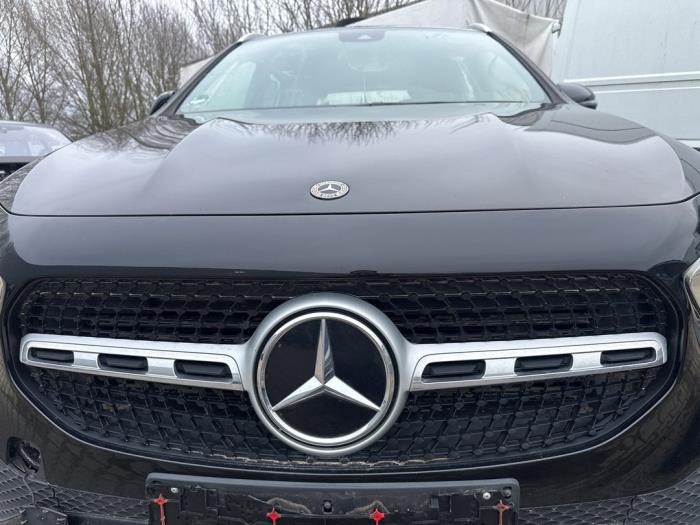 Mercedes GLA 2.0 200d Épave (2021, Noir)