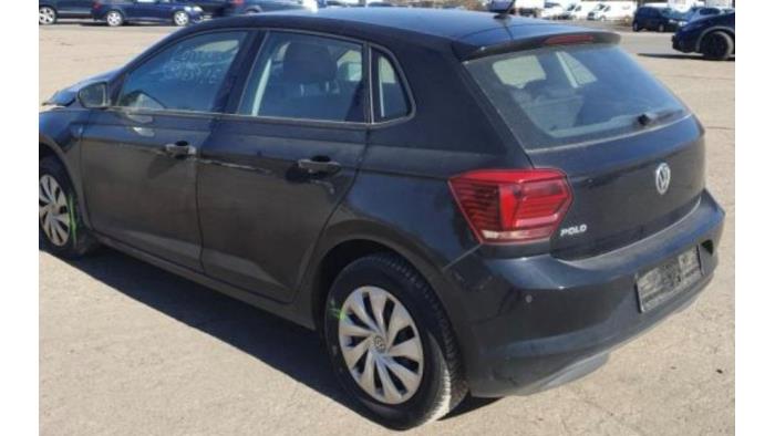 Volkswagen Polo VI 1.0 TSI 12V Skrotfordon (2018, METALLIC ZWART)
