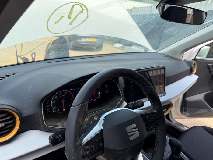 Seat Arona 1.0 TSI 12V Salvage vehicle (2024, White)