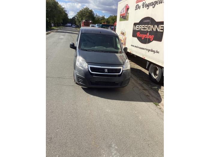 Peugeot Partner 1.6 BlueHDi 100 Salvage vehicle (2016, Gray)