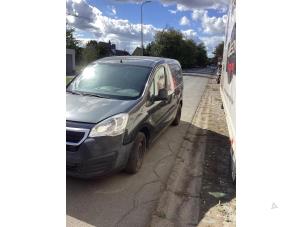 Peugeot Partner 1.6 BlueHDi 100 Épave (2016, Gris)