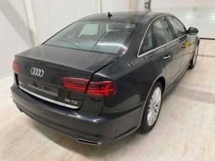 Audi A6 2.0 TDI 16V Épave (2017, Métallisé, Noir)