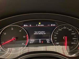 Audi A6 2.0 TDI 16V Épave (2017, Métallisé, Noir)