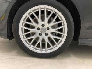 Audi A6 2.0 TDI 16V Épave (2017, Métallisé, Noir)