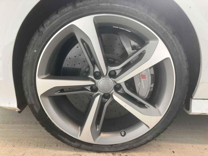 Audi RS7 Sportback 4.0 V8 TFSI Performance 32V Salvage vehicle (2017, Metallic, White)