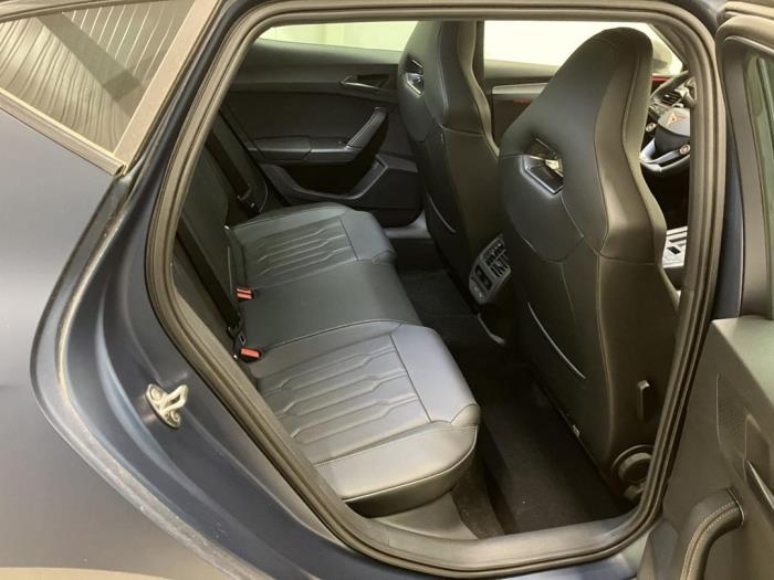 Cupra Leon 1.4 e-Hybrid 16V Schrottauto (2022, Dunkel, Blau)