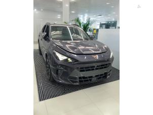 Cupra Terramar 1.5 e-Hybrid VZ Vehículo de desguace (2024, Metálico, Morado)