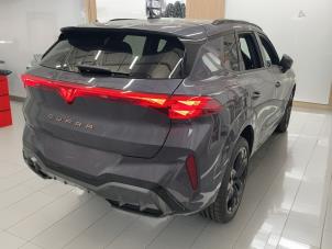 Cupra Terramar 1.5 e-Hybrid VZ Vehículo de desguace (2024, Metálico, Morado)