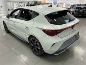 Cupra Leon 1.5 VZ e-Hybrid 16V Vehículo de desguace (2025, Metálico, Gris)