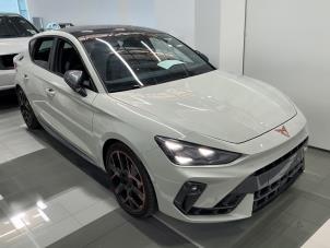 Cupra Leon 1.5 VZ e-Hybrid 16V Vehículo de desguace (2025, Metálico, Gris)