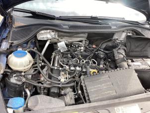 Volkswagen Polo V 1.4 TDI DPF BlueMotion technology Vehículo de desguace (2015, Azul)