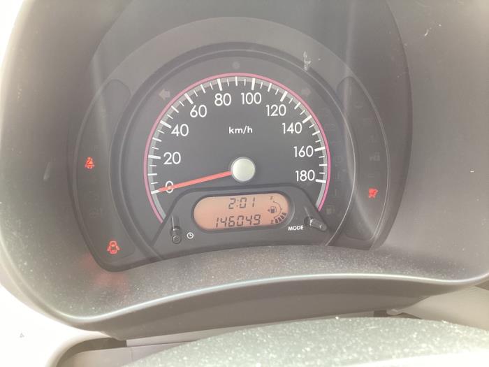 Nissan Pixo 1.0 12V Skrotfordon (2012, ROOD)