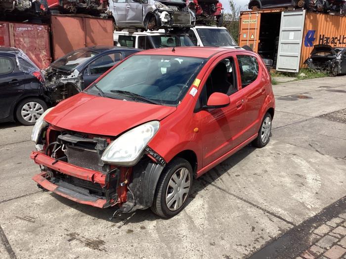 Nissan Pixo 1.0 12V Skrotfordon (2012, ROOD)
