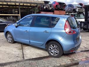 Renault Scénic III 1.6 Energy dCi 130 Épave (2011, Bleu)
