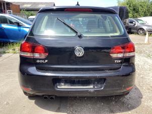 Volkswagen Golf VI 2.0 TDI 16V Vehículo de desguace (2009, Negro)