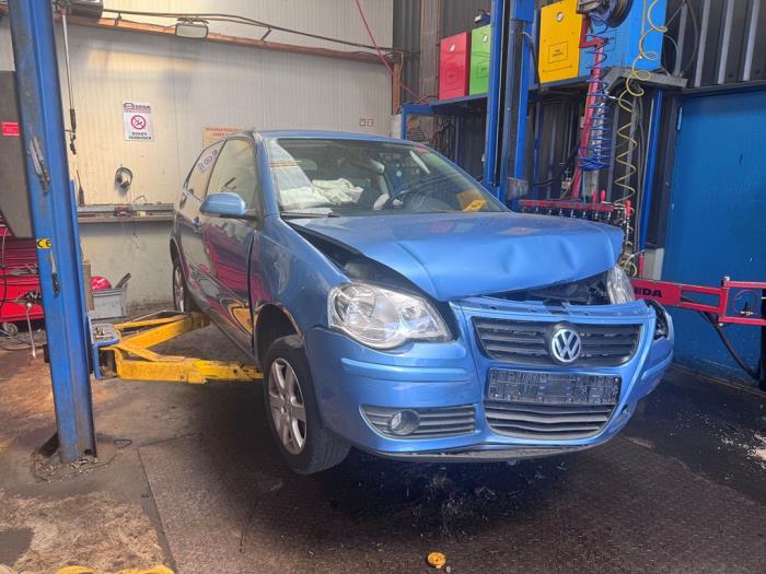 Volkswagen Polo IV 1.6 16V  (Desguace)