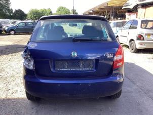 Skoda Fabia II 1.4i 16V Vehículo de desguace (2008, Azul)
