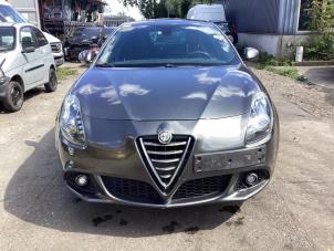 Alfa Romeo Giulietta 1.4 TB 16V MultiAir Vehículo de desguace (2015, Gris)