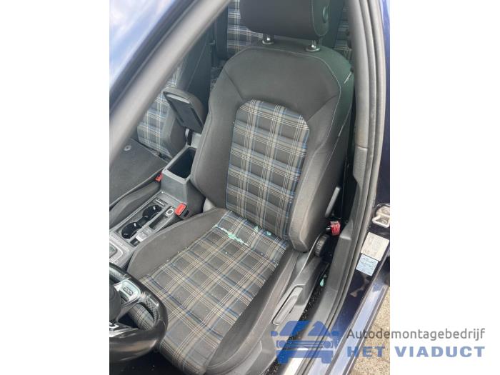 Volkswagen Golf VII 1.4 GTE 16V Schrottauto (2016, Metallic, Blau)