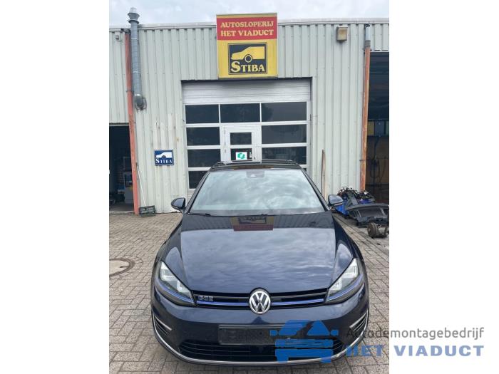 Volkswagen Golf VII 1.4 GTE 16V Schrottauto (2016, Metallic, Blau)