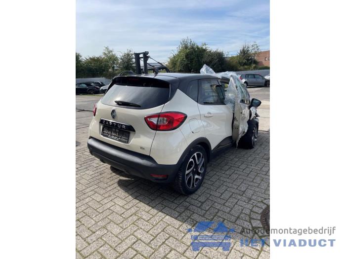 Renault Captur 0.9 Energy TCE 12V Salvage vehicle (2015, Creme)