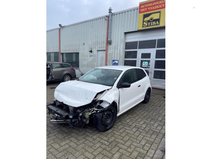 Volkswagen Polo V 1.2 12V BlueMotion Technology Skrotfordon (2010, WIT)