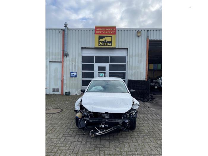 Volkswagen Polo V 1.2 12V BlueMotion Technology Skrotfordon (2010, WIT)