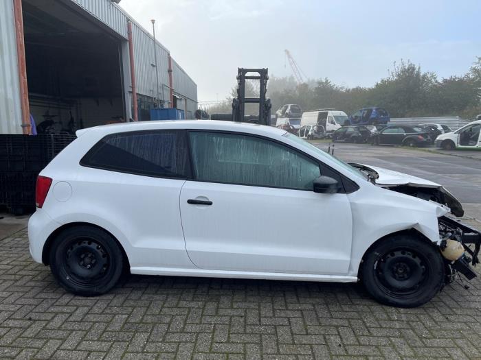 Volkswagen Polo V 1.2 12V BlueMotion Technology Skrotfordon (2010, WIT)