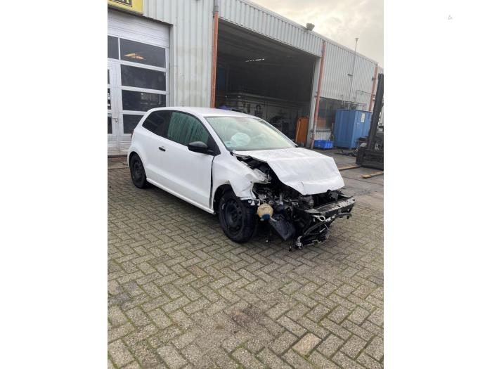 Volkswagen Polo V 1.2 12V BlueMotion Technology Skrotfordon (2010, WIT)