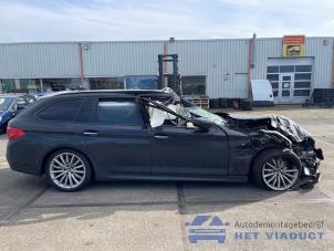 BMW 5 serie Touring 530d xDrive 3.0 TwinPower Turbo 24V Épave (2019, Noir)
