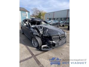 BMW 5 serie Touring 530d xDrive 3.0 TwinPower Turbo 24V Épave (2019, Noir)