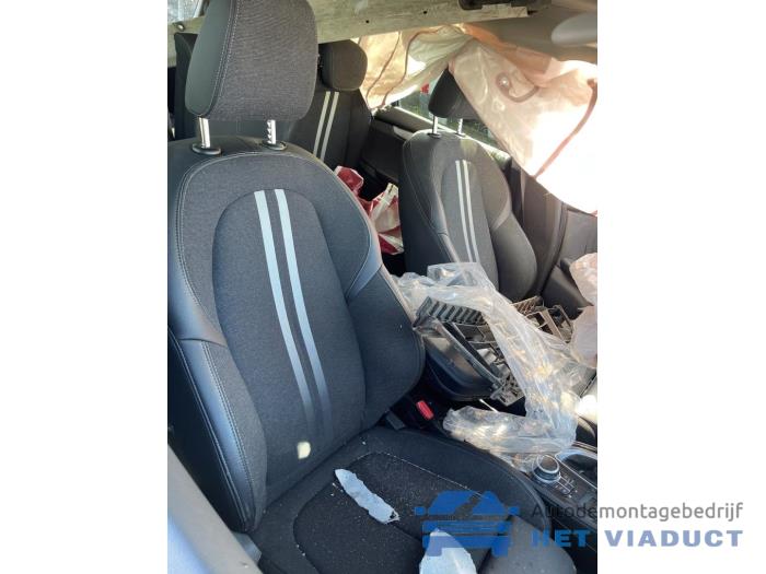 BMW 2 serie Gran Tourer 220dA xDrive 2.0 TwinPower Turbo 16V Vehículo de desguace (2018, Blanco)