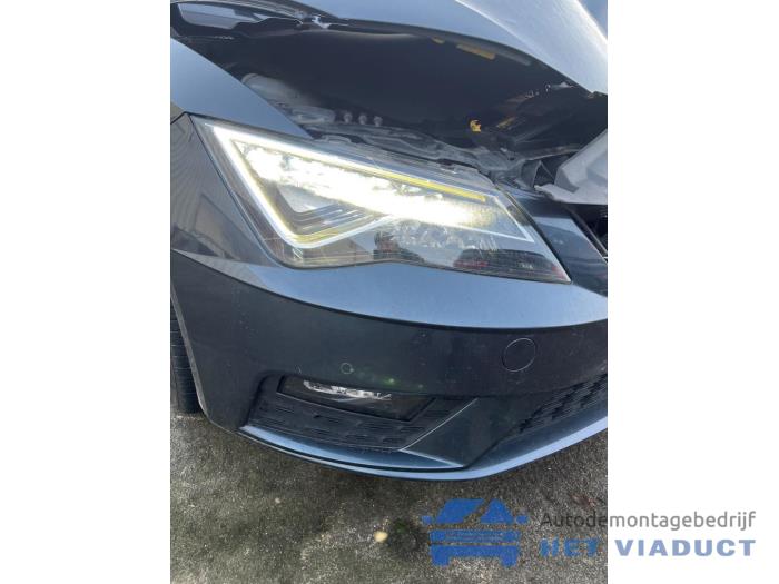 Seat Leon 1.6 TDI 16V Samochód złomowany (2019, Szary)