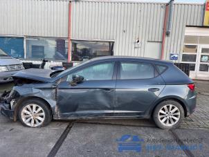 Seat Leon 1.6 TDI 16V Samochód złomowany (2019, Szary)