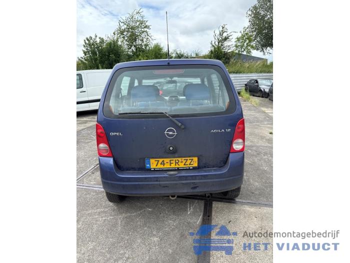 Opel Agila 1.2 16V Skrotfordon (2000, BLAUW)