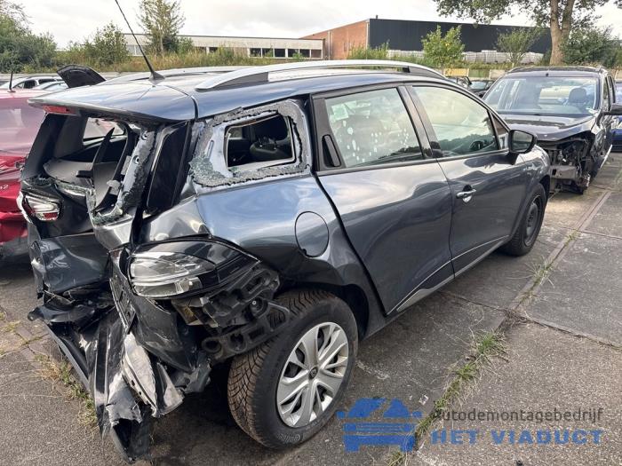 Renault Clio IV Estate/Grandtour 0.9 Energy TCE 75 12V Skrotfordon (2019, GRIJS)